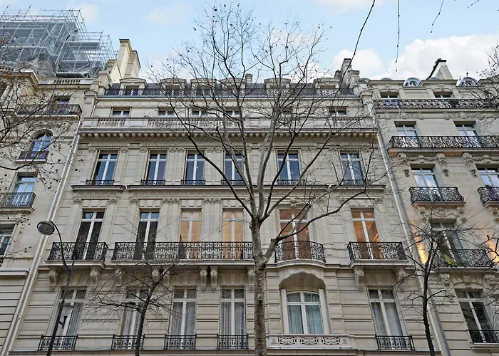 Appartement Proche De L Arc De Triomphe